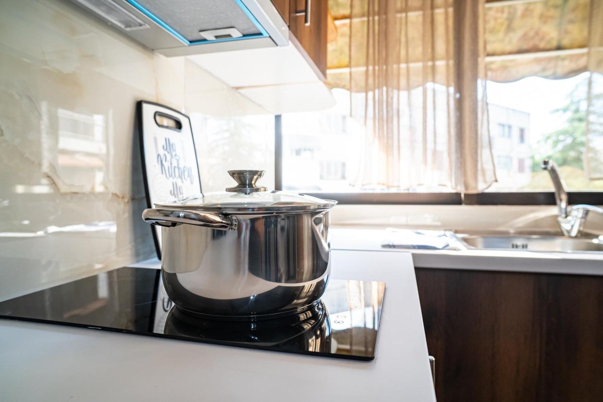 Feel Greek Hospitality #Θ006 Appartement Thessaloniki Buitenkant foto